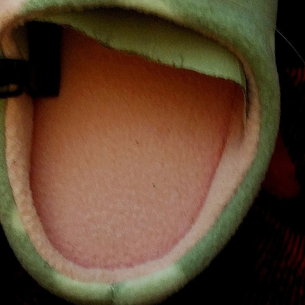 💖Girl's Slip On Slipper Size 11-12